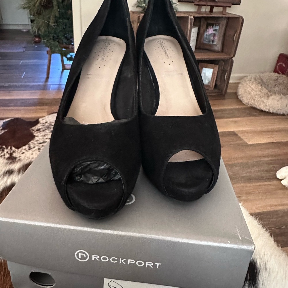 Rockport Women's Classic Black Peep Toe Heels